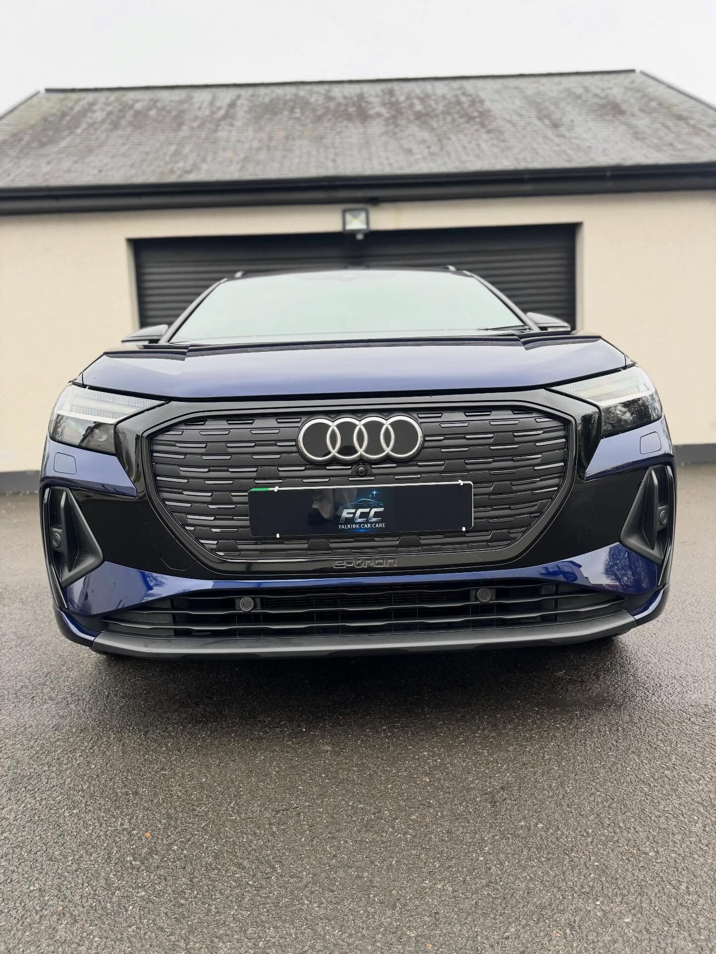 Macro ceramic gloss finish on vehicle panel